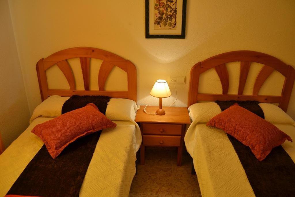 Apartamentos Turísticos Puerto Tomás Maestre La Manga del Mar Menor Habitación foto